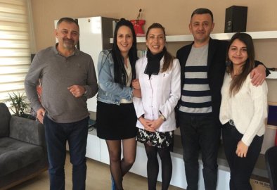 ESKİŞEHİR DENTAL İMPLANT olarak Dt.Alev ÇAKMAKÇI hocamızın doğum gününü kutladık.Kendisine nice mutlu seneler diliyoruz.